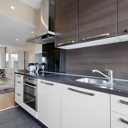 Domloge Lofts & *