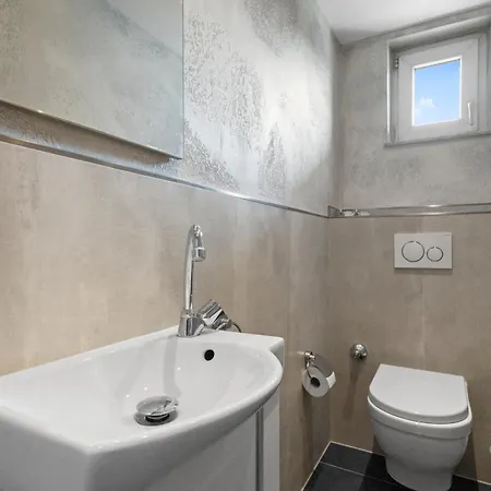 Domloge Lofts & شقة *