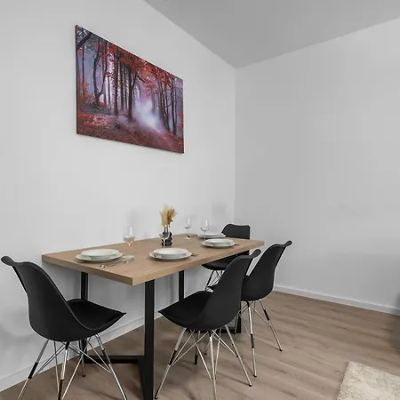 Domloge Lofts & شقة
