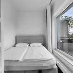 Domloge Lofts & شقة *