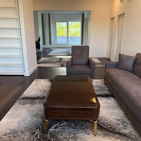 Domloge Lofts & Apartment