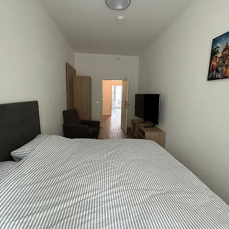 Domloge Lofts & *