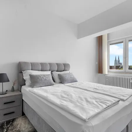 Apartment Domloge Lofts & Cologne