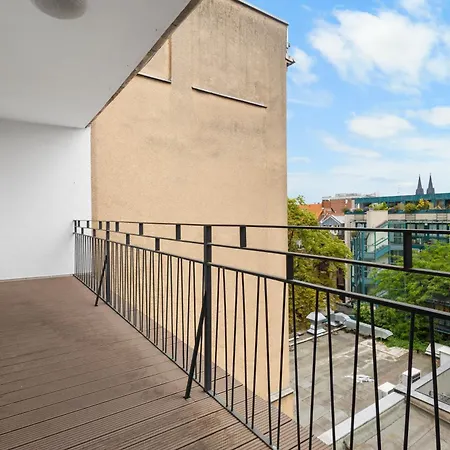Domloge Lofts & *