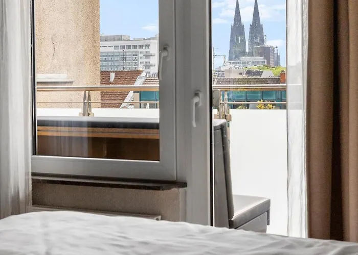 Apartment Domloge Lofts & Cologne